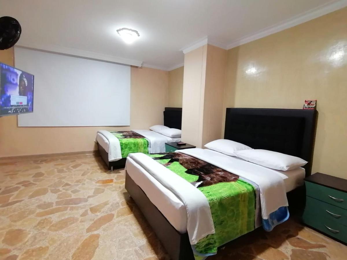 Hotel Golden Suite Pereira Exterior photo